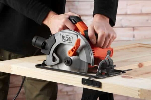 KRUŽNA PILA 1500W 66MM Black&Decker CS1550