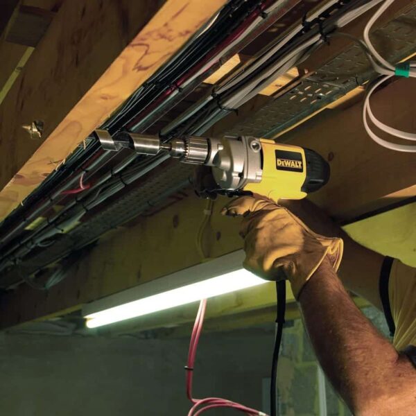 Bušilica 710W Dewalt D21520
