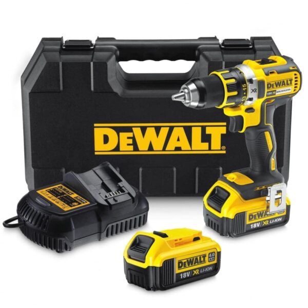 AKU XR BUŠILICA/ODVIJAČ 18 V, 4,0AhDeWalt AKU XR kompantna bušilica/odvijač Li-Ion 18 Dewalt DCD790M2