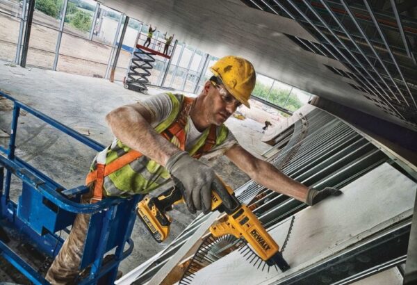 DEWALT *18V AKU XR LI-ION ODVIJAČAku brzi odvijač Dewalt DCF620D2K za ploče od gips Dewalt DCF620D2K
