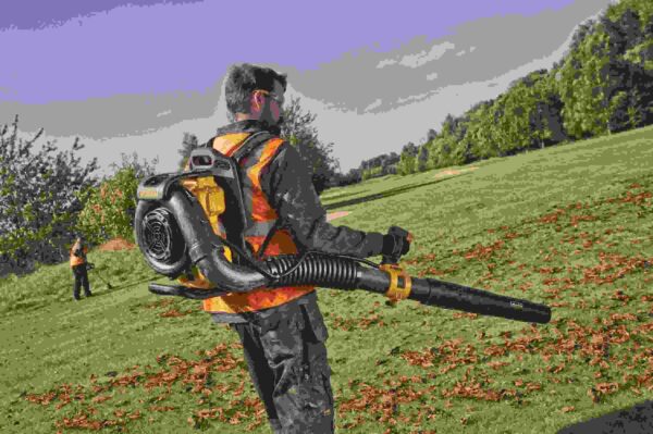 AKU XR PUHALO 36V BEZ BATERIJE Dewalt DCM587N