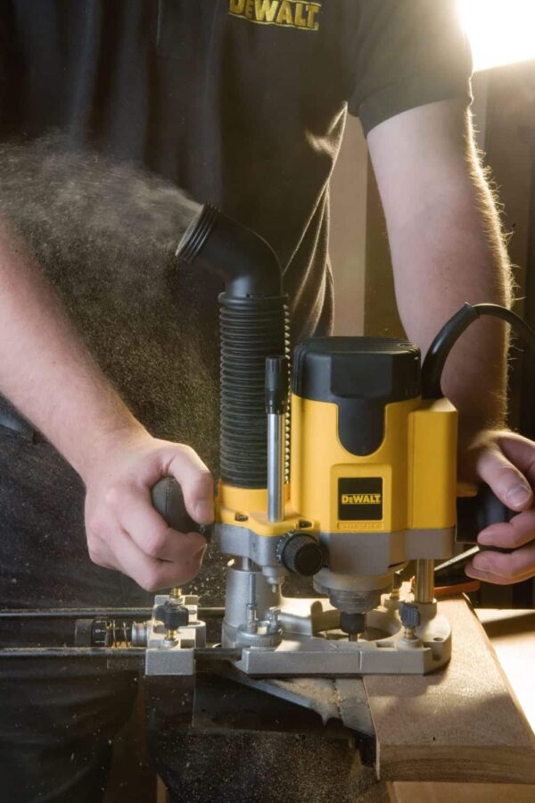 GLODALICA 110 W 6-8MM Dewalt DW621K